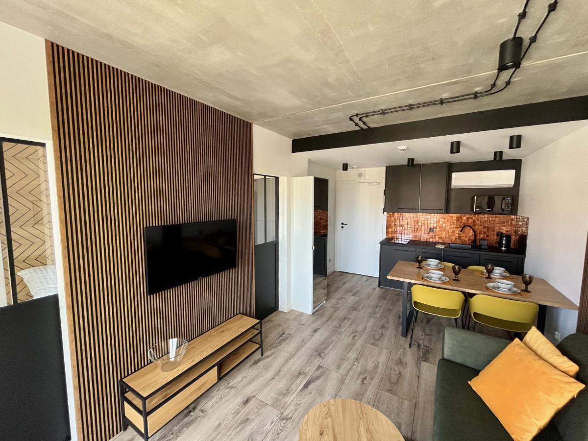Green Port Spa Kolobrzeg Stylowy Loft- W Cenie Klimatyzacja, Baseny, 2 Jacuzzi, Sauna, Szlafroki, Bawialnia Apartment Kolobrzeg