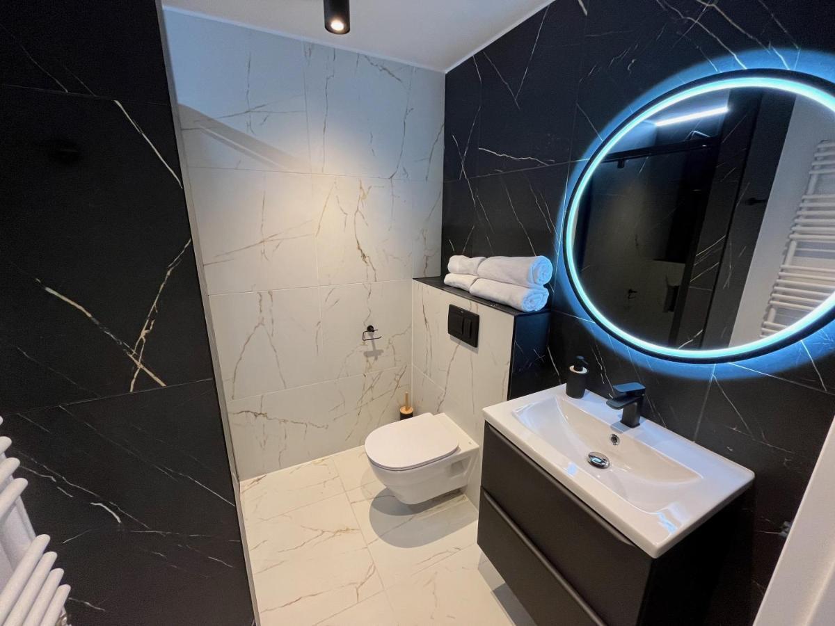 Green Port Spa Kolobrzeg Stylowy Loft- W Cenie Klimatyzacja, Baseny, 2 Jacuzzi, Sauna, Szlafroki, Bawialnia