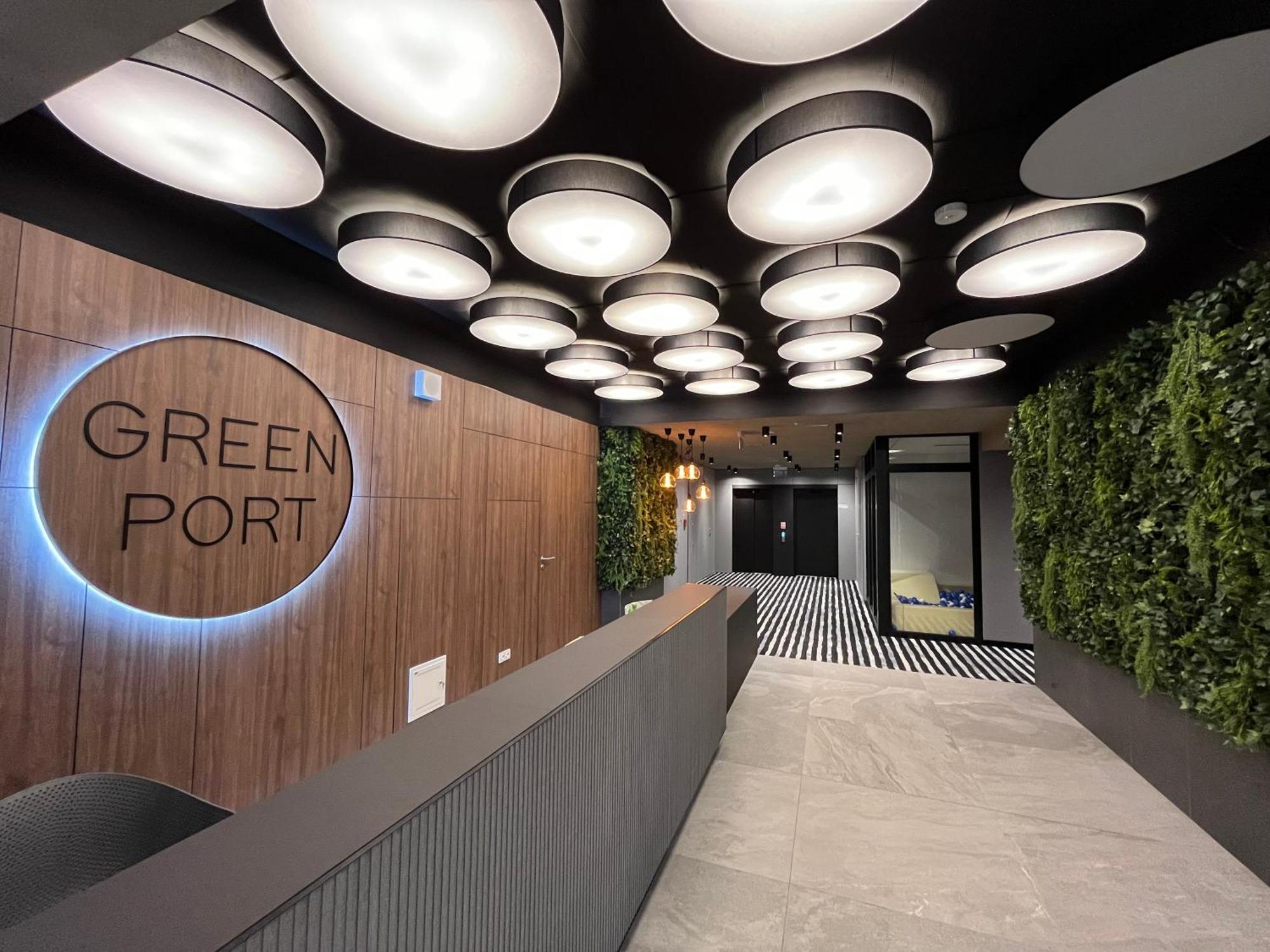 Green Port Spa Kolobrzeg Stylowy Loft- W Cenie Klimatyzacja, Baseny, 2 Jacuzzi, Sauna, Szlafroki, Bawialnia Apartment *